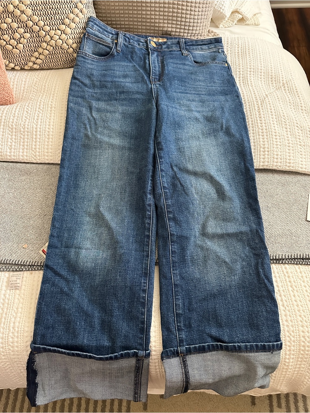Kut from the Kloth Wide-Leg Jeans in Medium Blue Denim